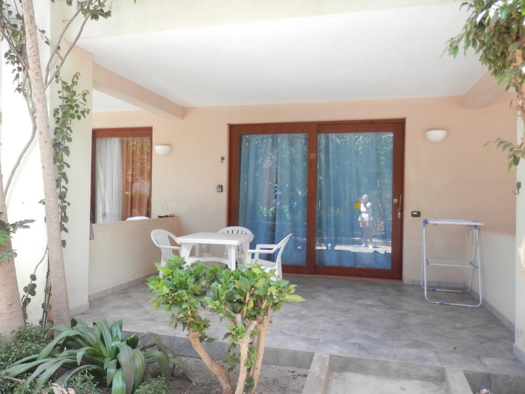 Apartment Private 1 Minute To The Pool & #74b #86